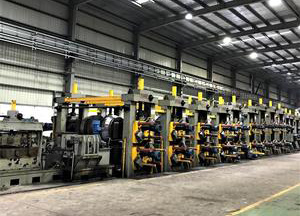 方矩管車間-全自動(dòng)輥式成型機(jī)組